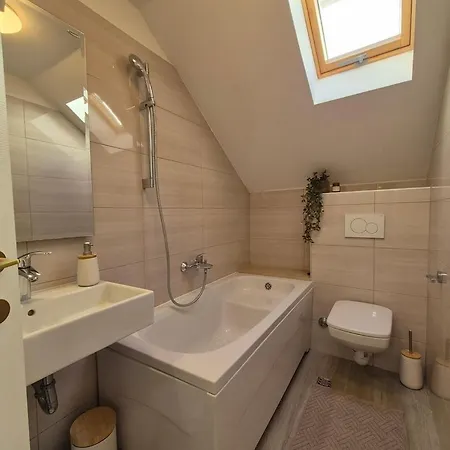 아파트 Brand-new Near The *